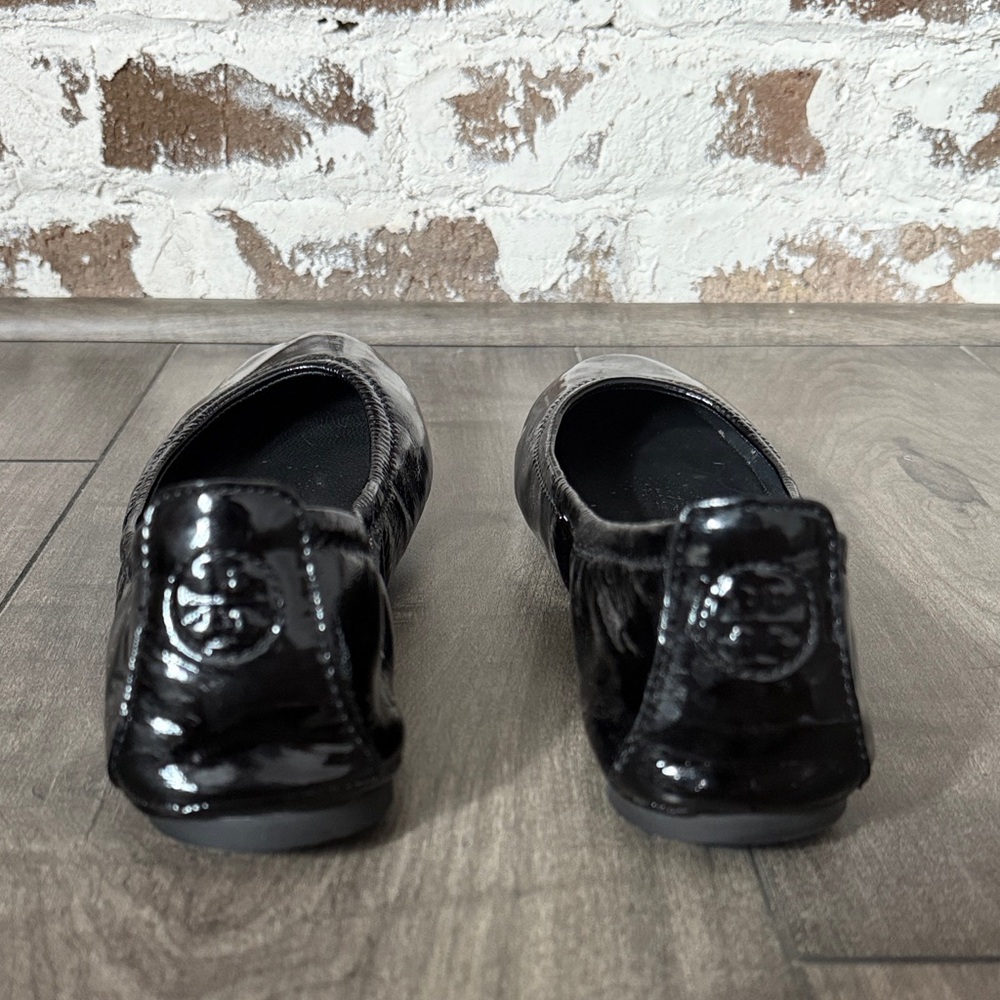 Tory Burch Eddie Black Patent Leather Flat - Picture 3 of 8